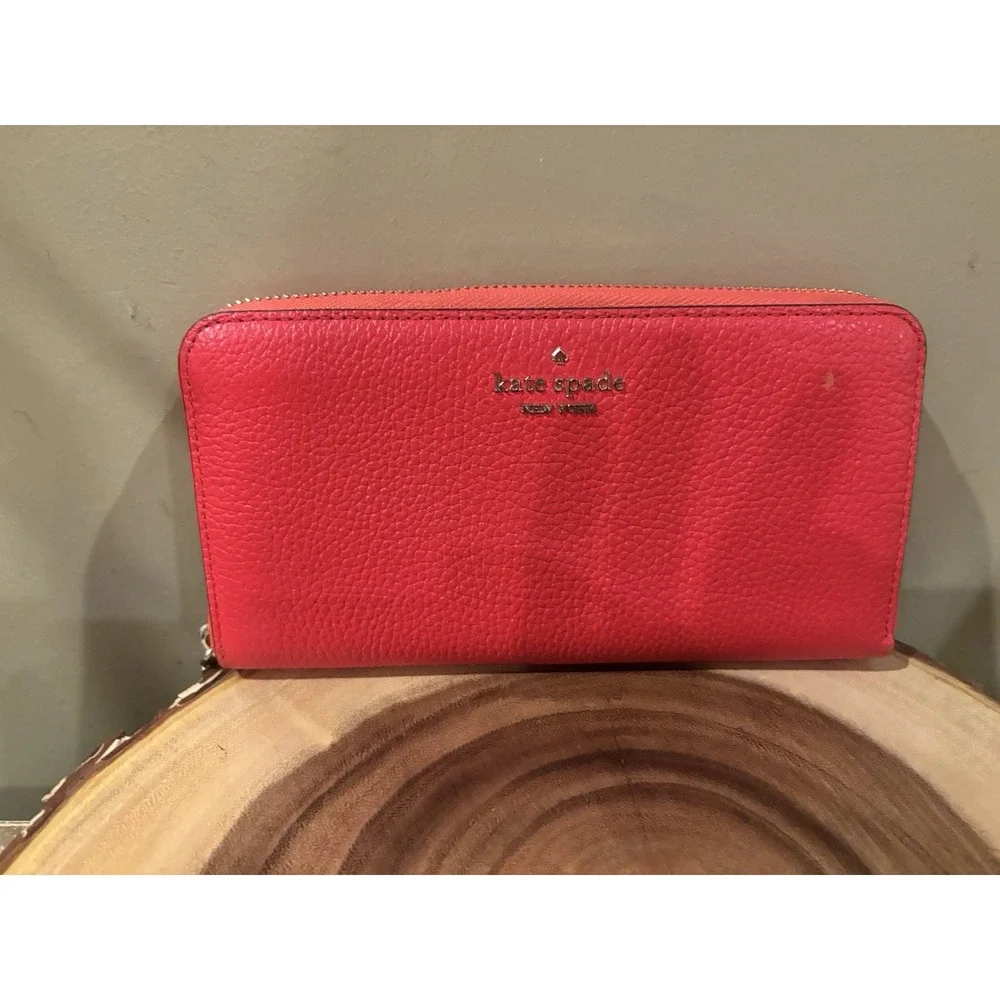 Kate Spade Neda Grey Street Geranium Leather Zip Around Wallet WLRU2264  Coral